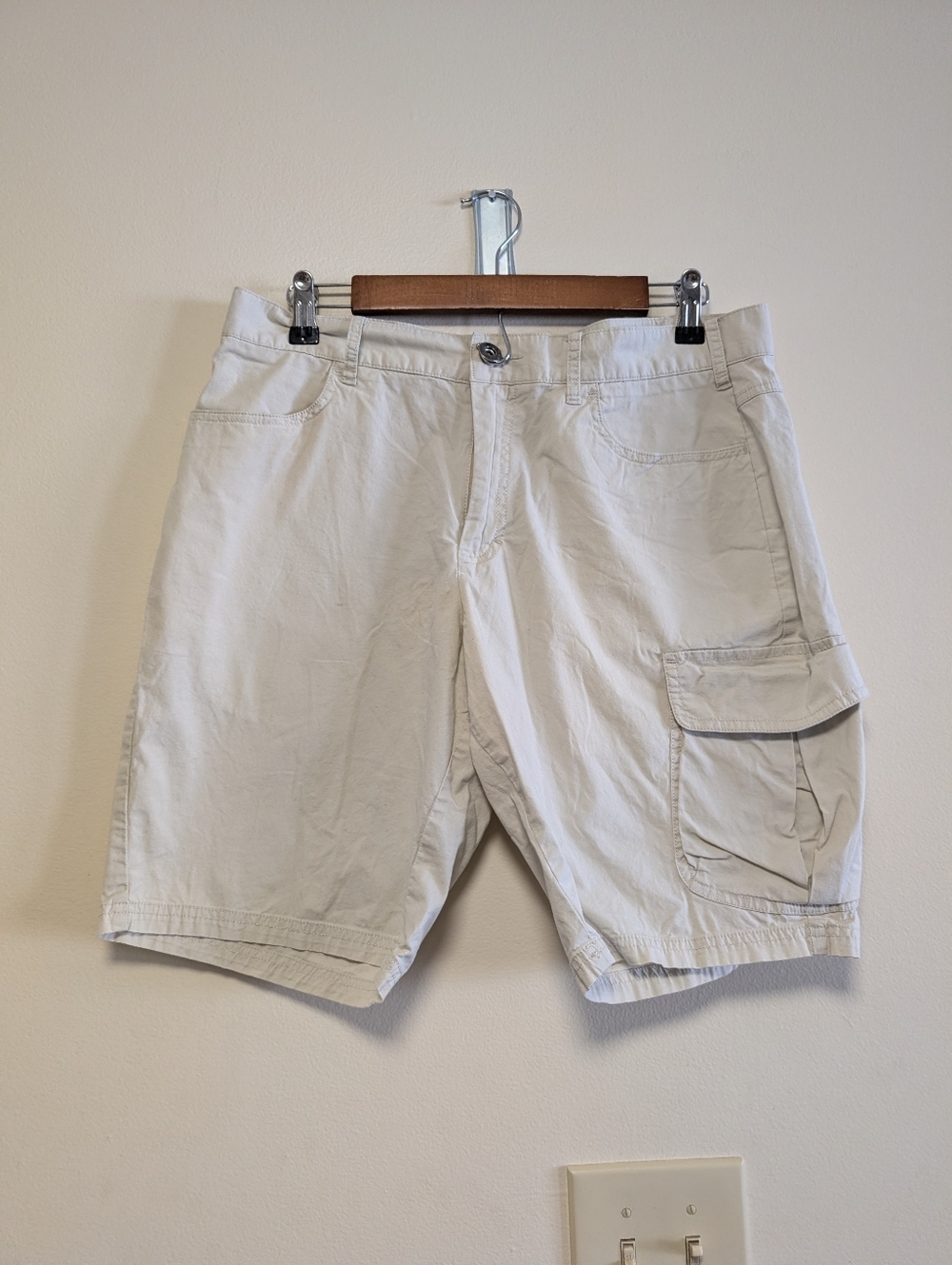 Helly Hansen Cargo Shorts 32 Beige 9” Inseam Cotton Stretch